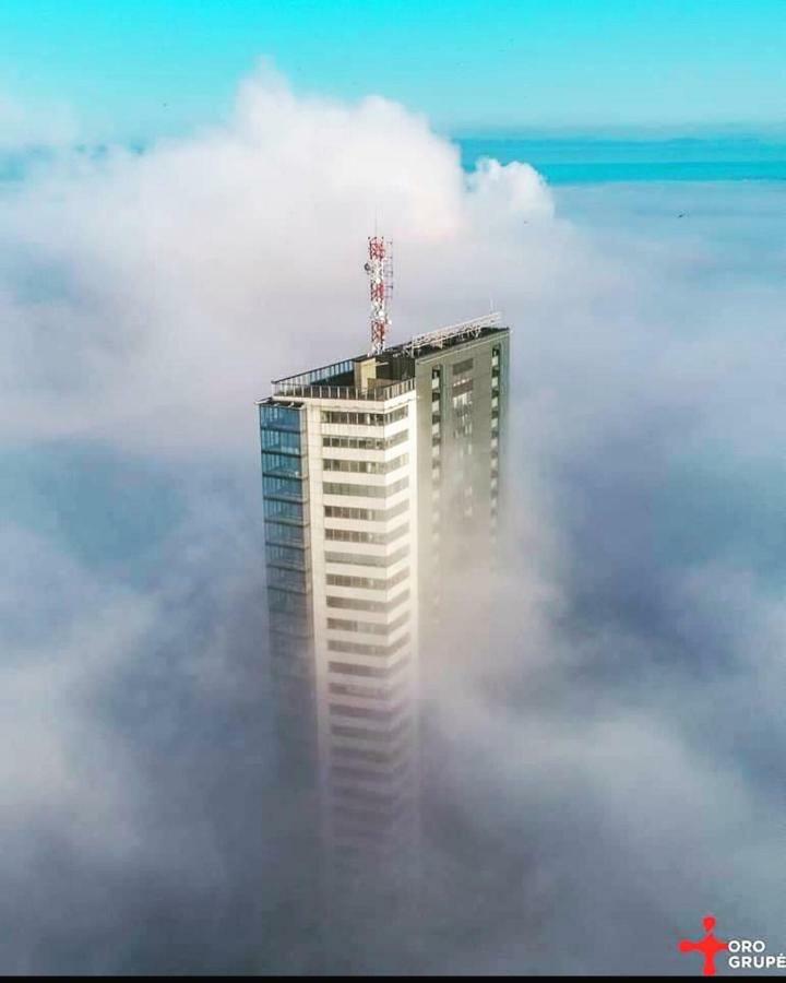 Up 34 Floor Apartments Klaipėda Buitenkant foto